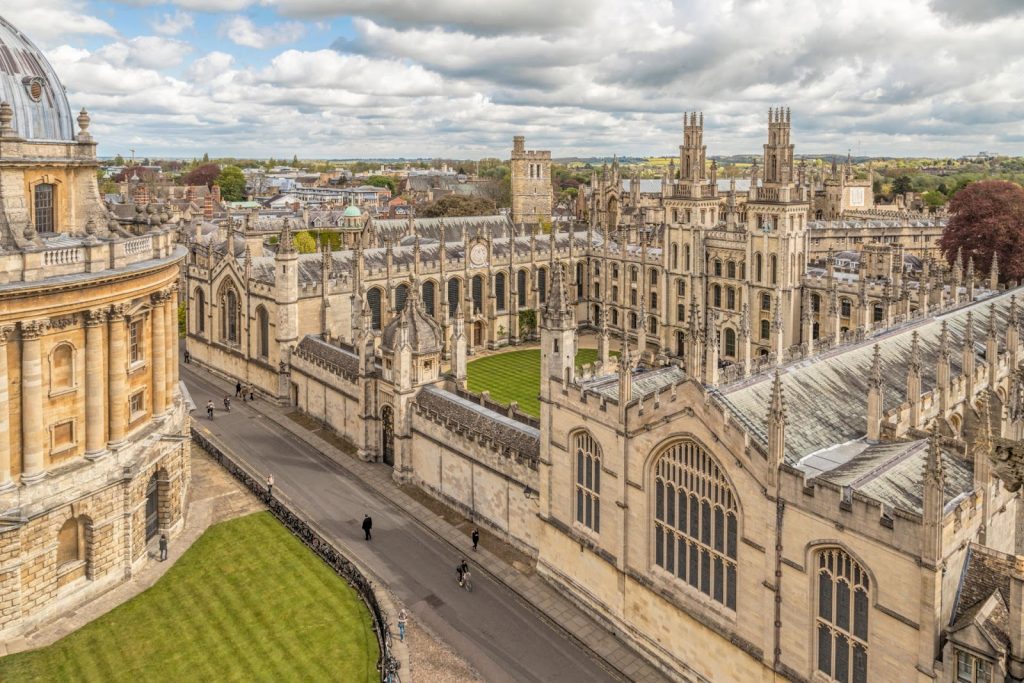 Universitas Oxford